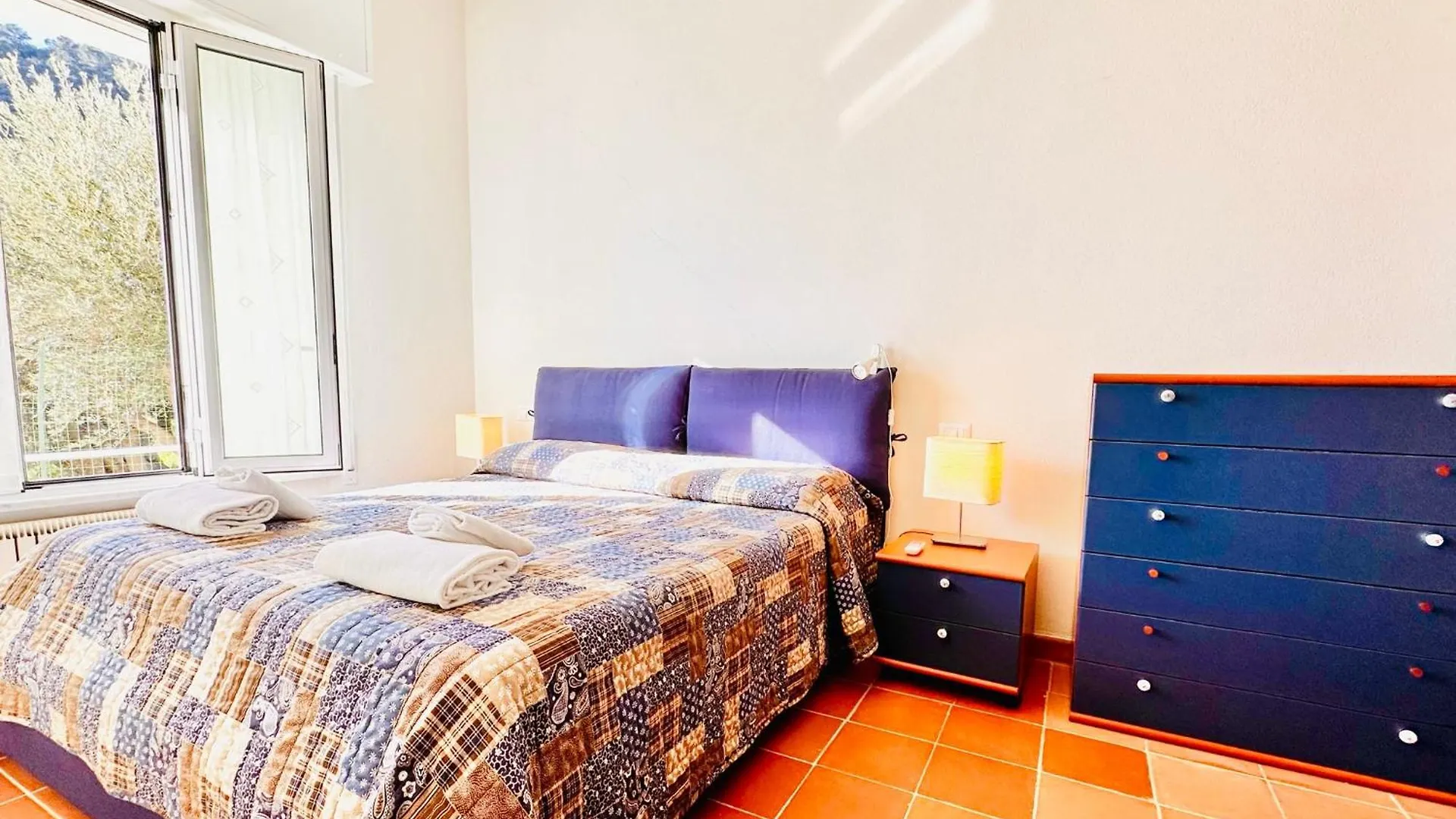 Hostdomus - Nel Blu - Bike And Sea Apartment Finale Ligure Italy