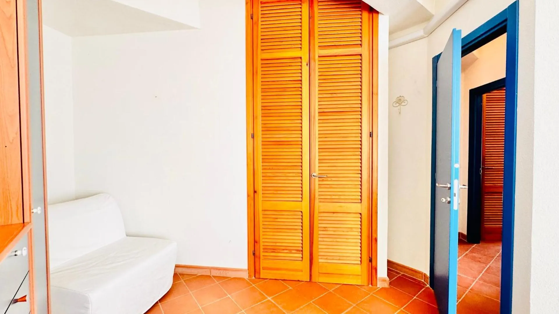 Hostdomus - Nel Blu - Bike And Sea Apartment Finale Ligure Italy