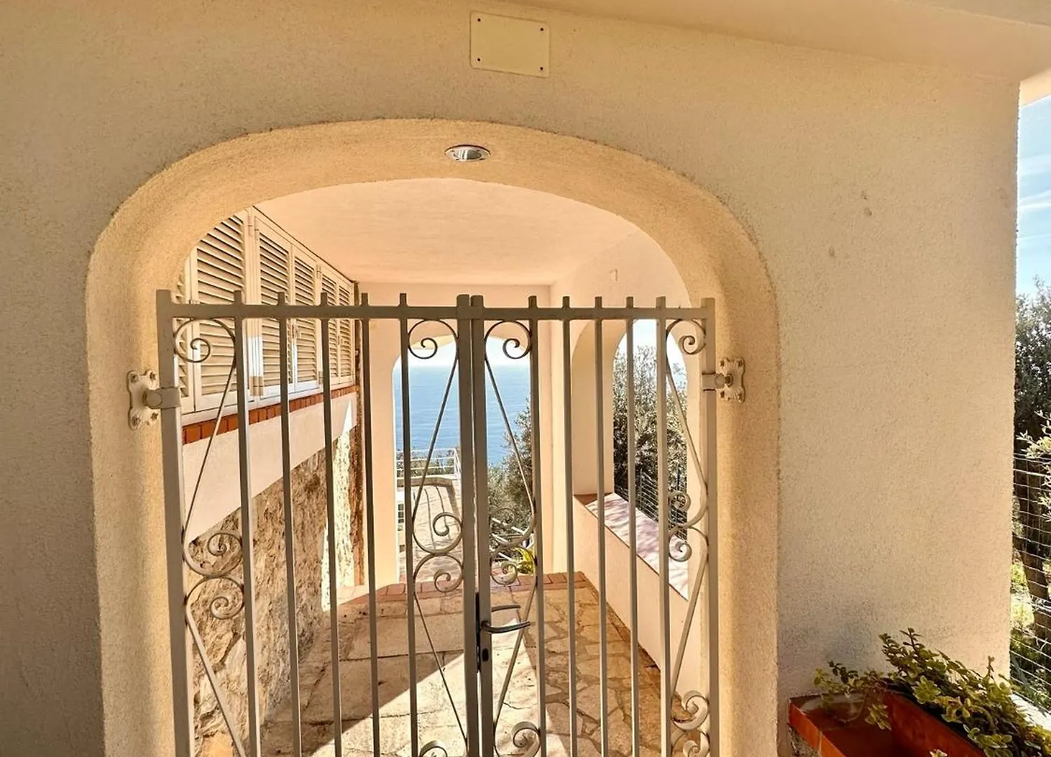 Hostdomus - Nel Blu - Bike And Sea Apartment Finale Ligure 0*,  Italy
