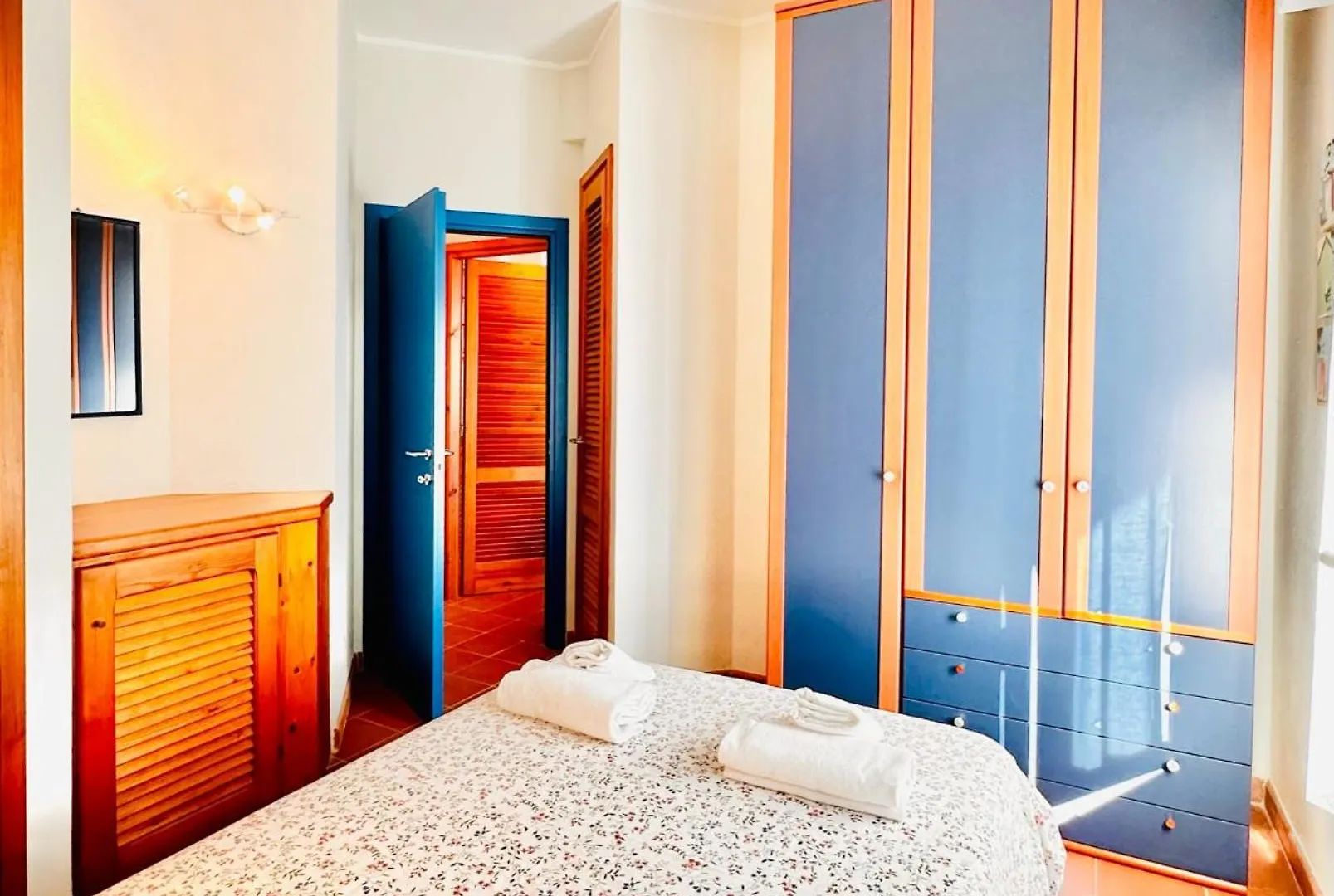 Hostdomus - Nel Blu - Bike And Sea Apartment Finale Ligure 0*,